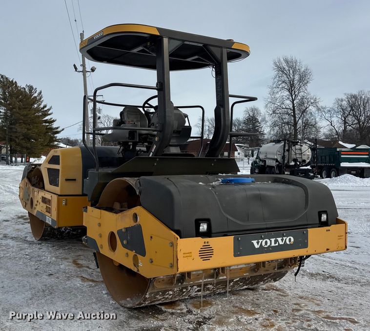 image for item EF2373 2016 Volvo DD120B double drum vibratory roller