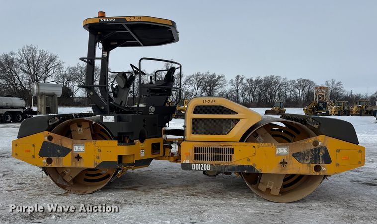 image for item EF2373 2016 Volvo DD120B double drum vibratory roller