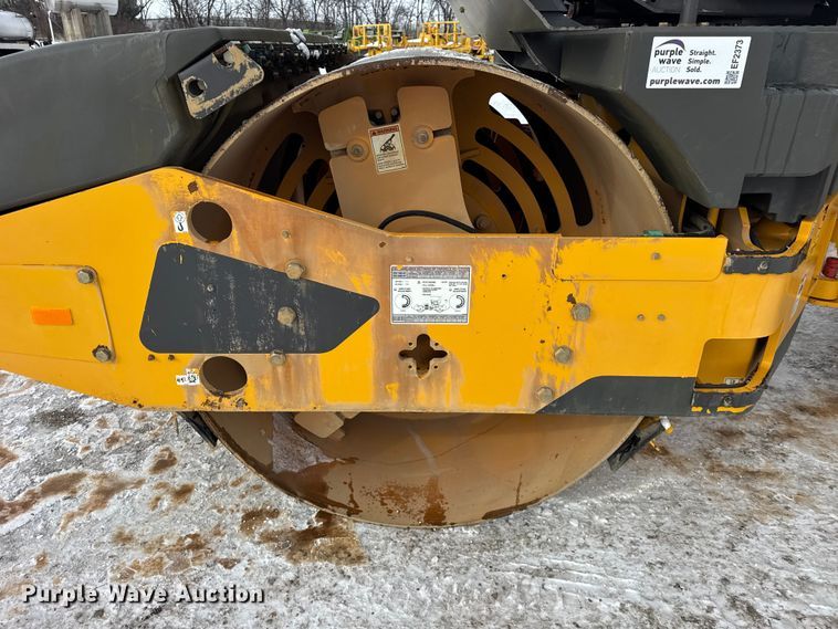image for item EF2373 2016 Volvo DD120B double drum vibratory roller