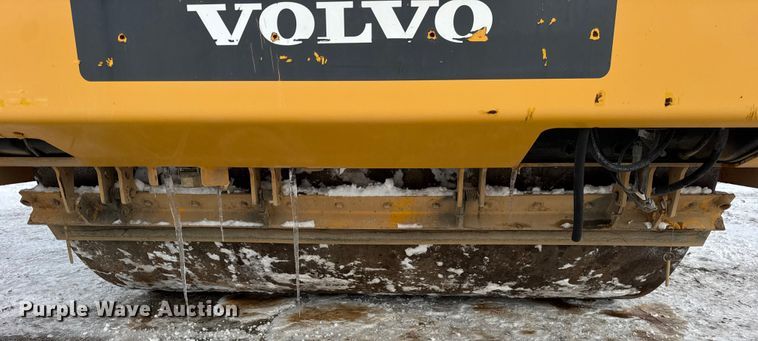 image for item EF2373 2016 Volvo DD120B double drum vibratory roller