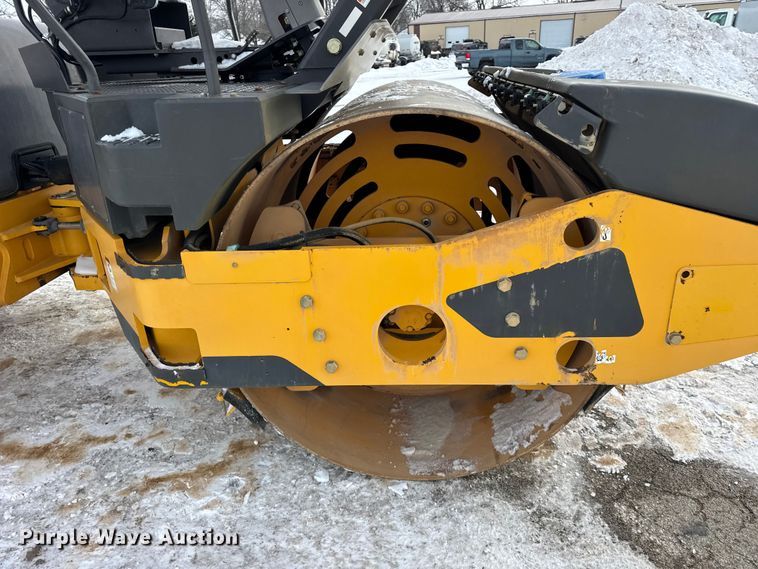 image for item EF2373 2016 Volvo DD120B double drum vibratory roller