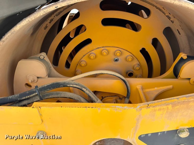 image for item EF2373 2016 Volvo DD120B double drum vibratory roller