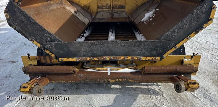 image for item EF2374 2010 Caterpillar AP1055D paver