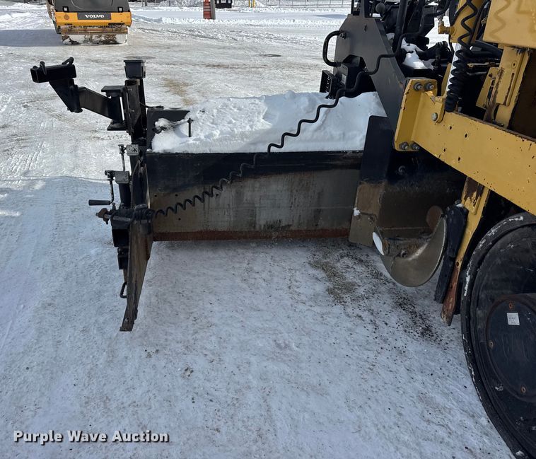 image for item EF2374 2010 Caterpillar AP1055D paver