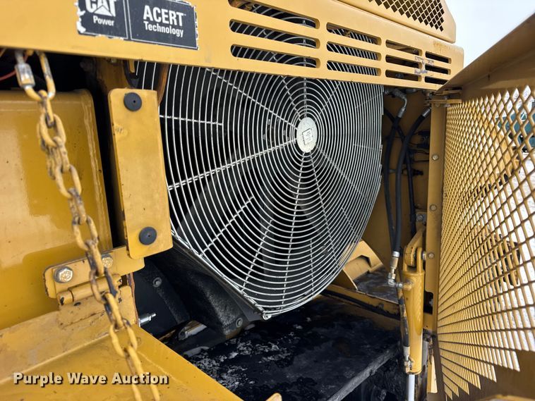 image for item EF2374 2010 Caterpillar AP1055D paver