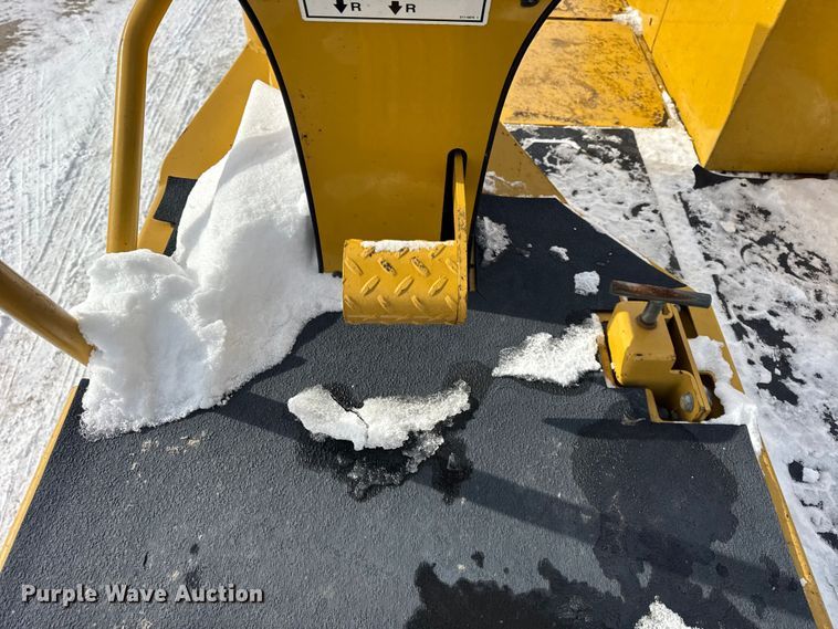 image for item EF2374 2010 Caterpillar AP1055D paver