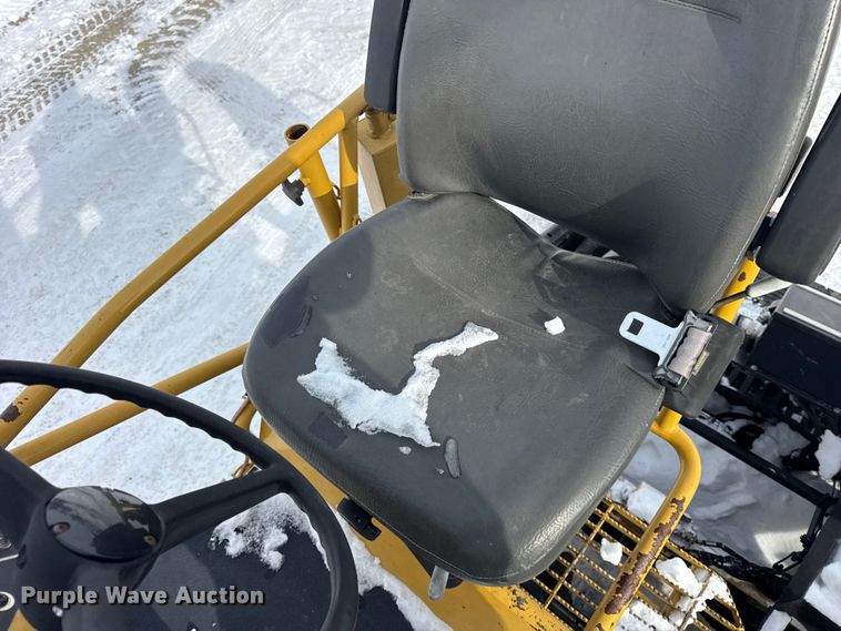 image for item EF2374 2010 Caterpillar AP1055D paver