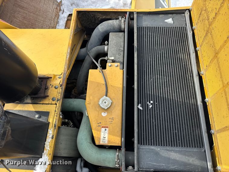 image for item EF2374 2010 Caterpillar AP1055D paver