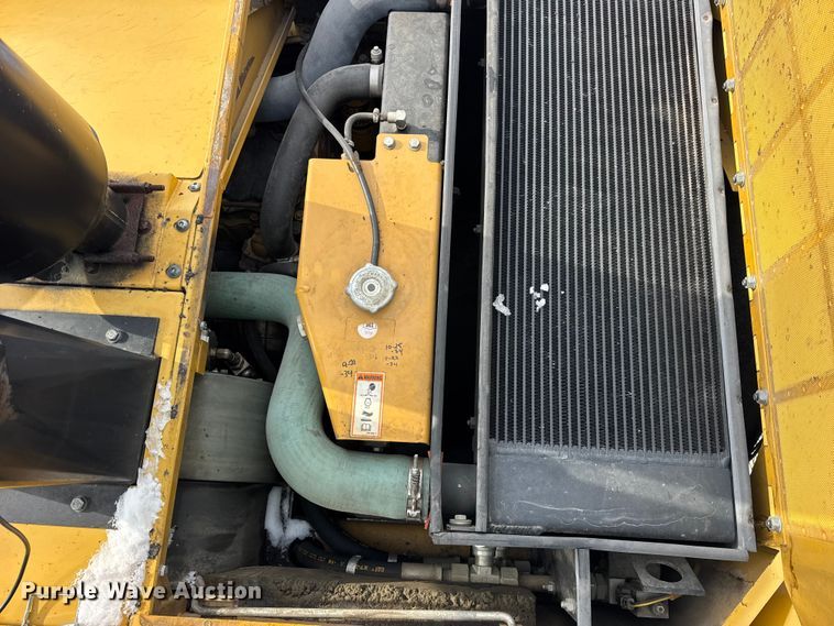 image for item EF2374 2010 Caterpillar AP1055D paver