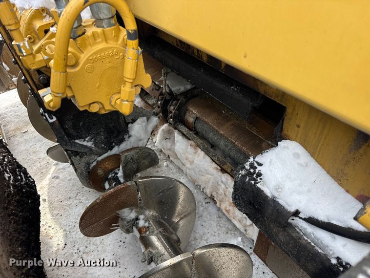 image for item EF2374 2010 Caterpillar AP1055D paver