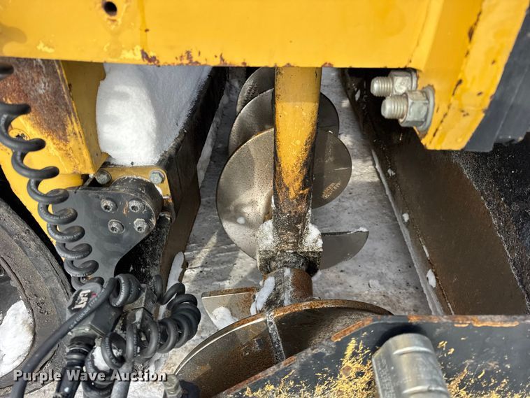 image for item EF2374 2010 Caterpillar AP1055D paver