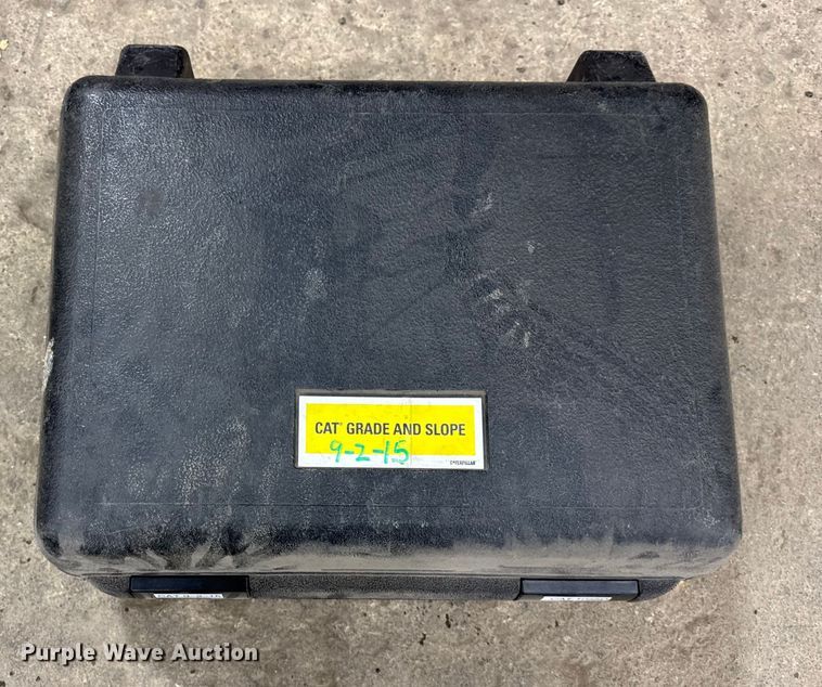 image for item EF2374 2010 Caterpillar AP1055D paver
