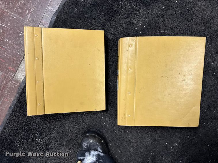 image for item EF2374 2010 Caterpillar AP1055D paver