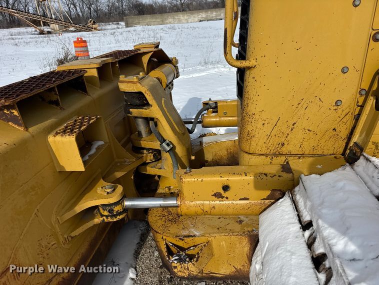 image for item EF2375 2008 Caterpillar D6N XL dozer