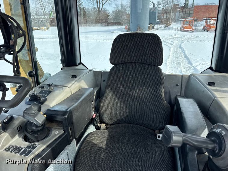 image for item EF2375 2008 Caterpillar D6N XL dozer