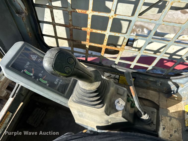 image for item EF2379 2006 Takeuchi TL140 skid steer loader