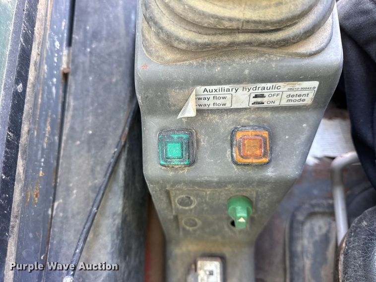 image for item EF2380 2008 Takeuchi TL240 skid steer loader