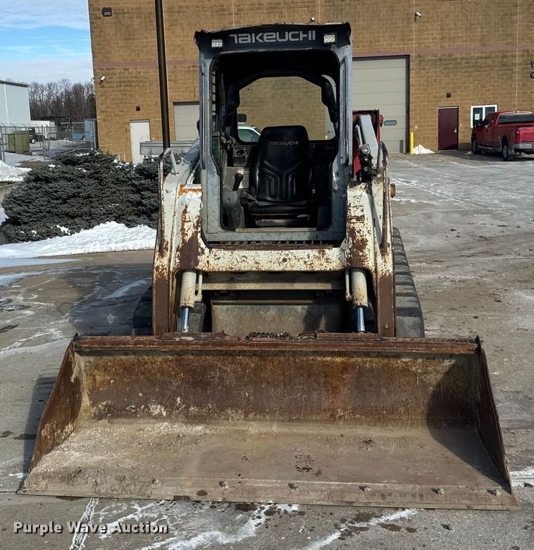 image for item EF2381 2007 Takeuchi TL140 skid steer loader