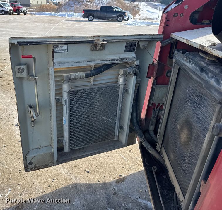 image for item EF2381 2007 Takeuchi TL140 skid steer loader