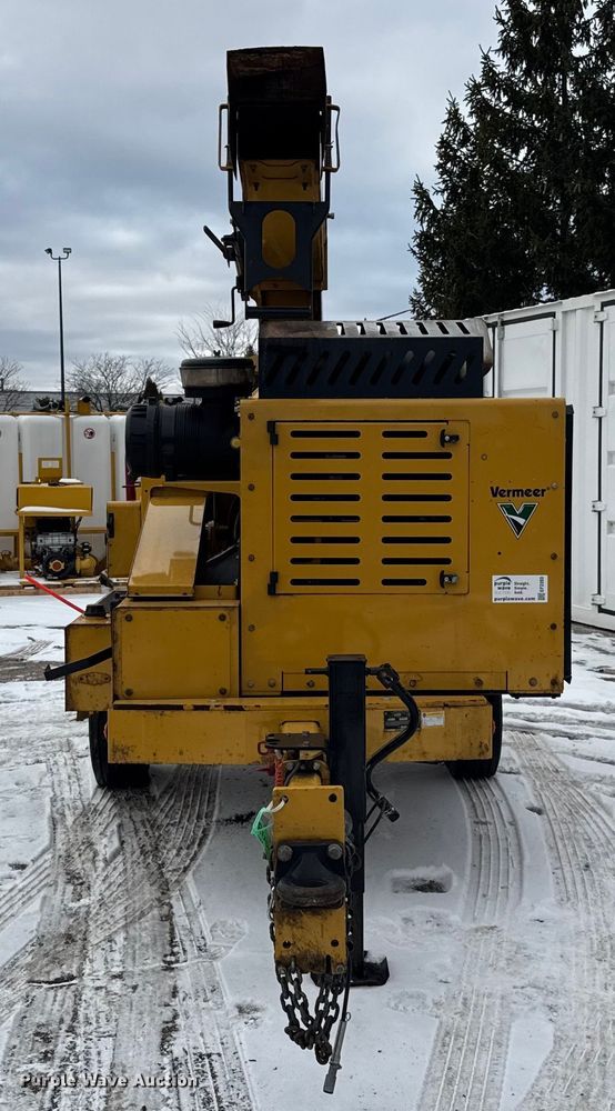image for item EF2393 2024 Vermeer BC1800XL wood chipper