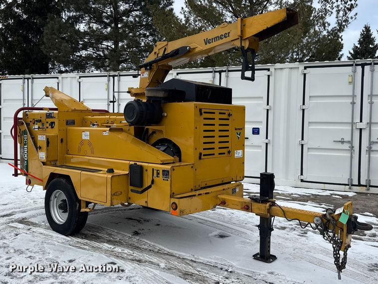 image for item EF2393 2024 Vermeer BC1800XL wood chipper