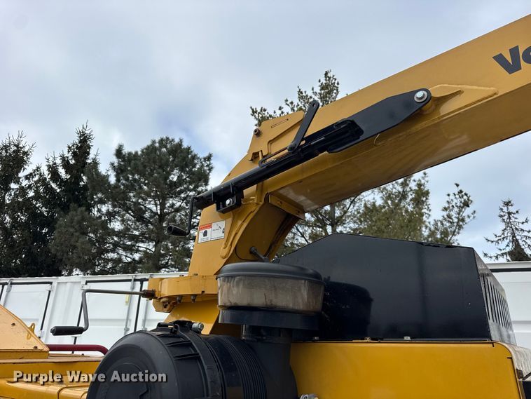 image for item EF2393 2024 Vermeer BC1800XL wood chipper