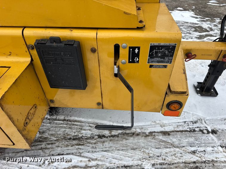 image for item EF2393 2024 Vermeer BC1800XL wood chipper