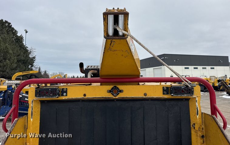 image for item EF2393 2024 Vermeer BC1800XL wood chipper