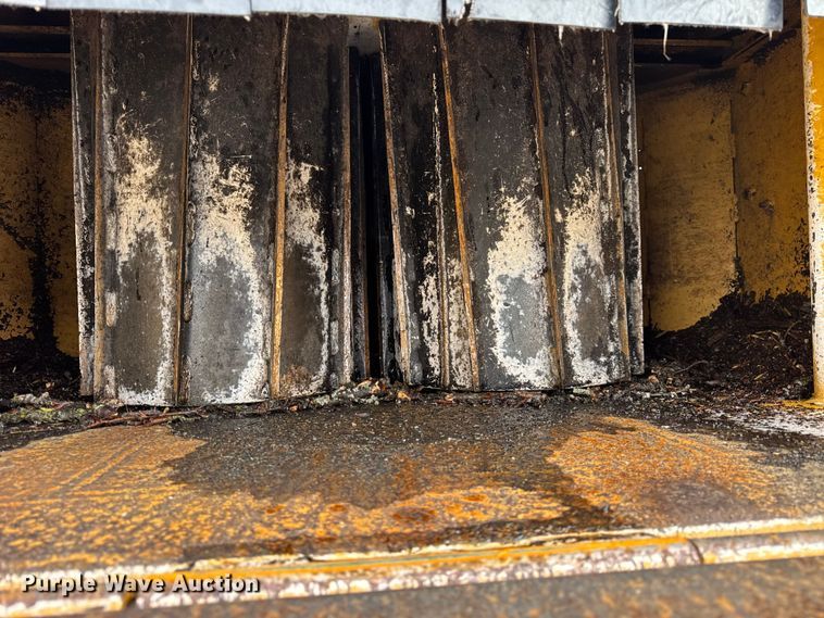 image for item EF2393 2024 Vermeer BC1800XL wood chipper