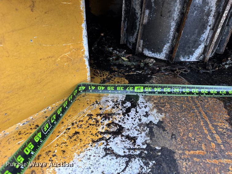 image for item EF2393 2024 Vermeer BC1800XL wood chipper