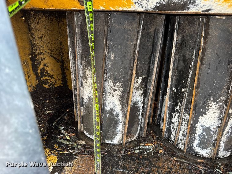 image for item EF2393 2024 Vermeer BC1800XL wood chipper