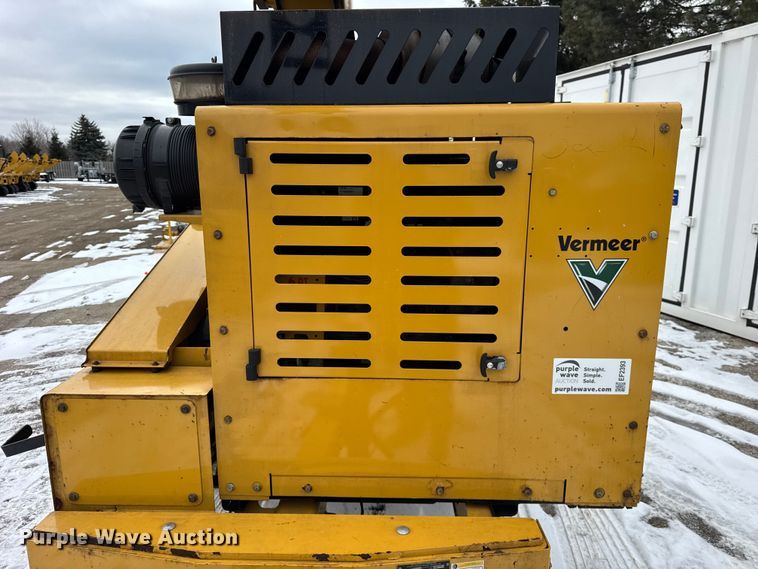 image for item EF2393 2024 Vermeer BC1800XL wood chipper