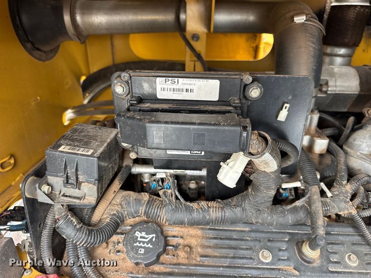 image for item EF2393 2024 Vermeer BC1800XL wood chipper