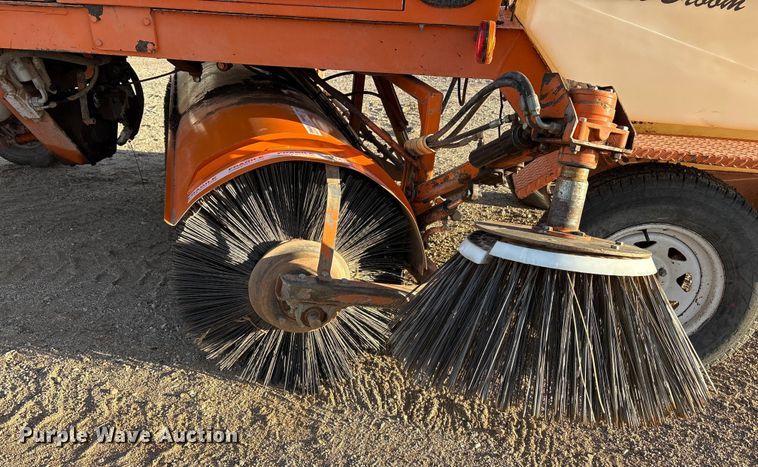 image for item EF6314 Broce RJT350 broom