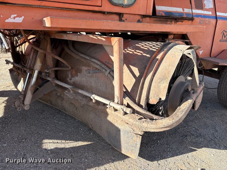 image for item EF6315 Broce RJT350 broom