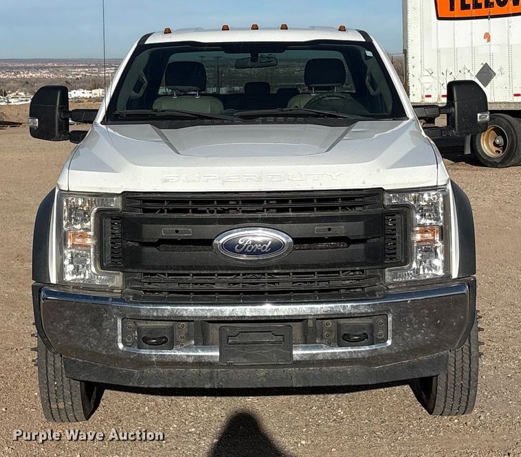 image for item EF6317 2019 Ford F450 Ext. Cab truck cab and chassis