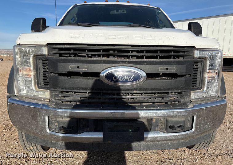 image for item EF6317 2019 Ford F450 Ext. Cab truck cab and chassis