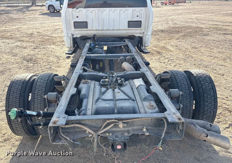 image for item EF6317 2019 Ford F450 Ext. Cab truck cab and chassis