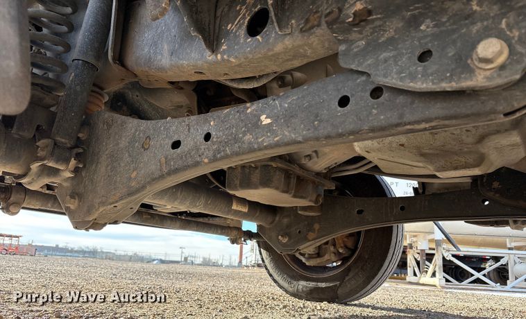 image for item EF6317 2019 Ford F450 Ext. Cab truck cab and chassis