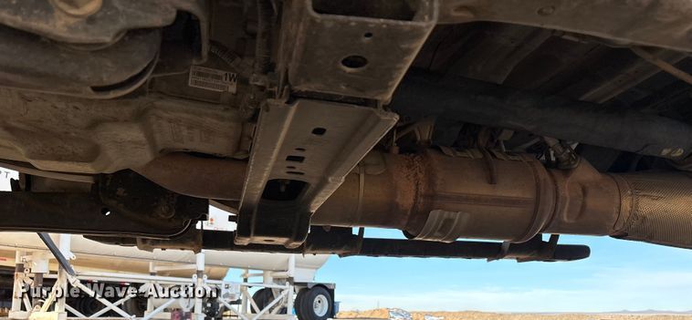 image for item EF6317 2019 Ford F450 Ext. Cab truck cab and chassis