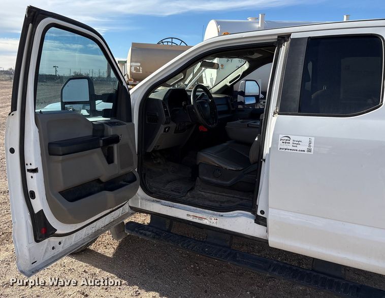 image for item EF6317 2019 Ford F450 Ext. Cab truck cab and chassis