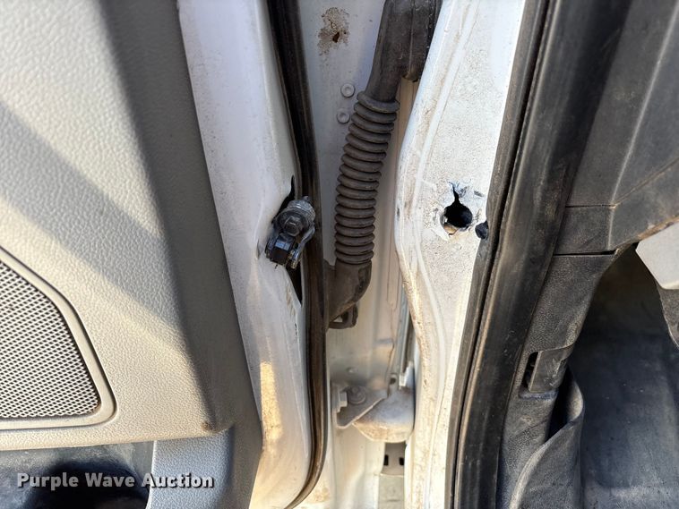 image for item EF6317 2019 Ford F450 Ext. Cab truck cab and chassis