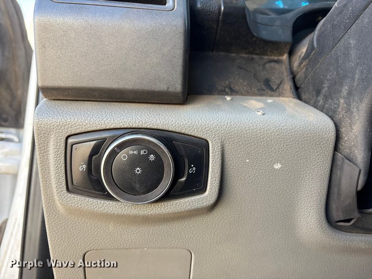 image for item EF6317 2019 Ford F450 Ext. Cab truck cab and chassis