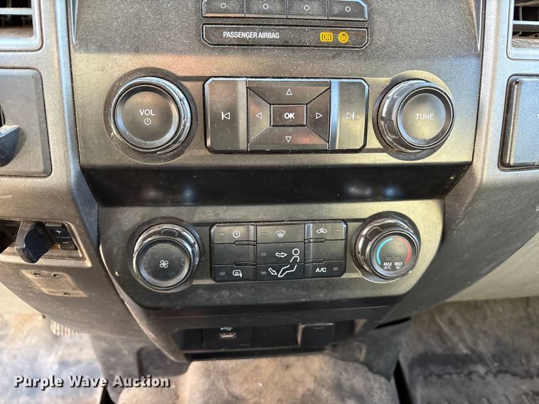 image for item EF6317 2019 Ford F450 Ext. Cab truck cab and chassis