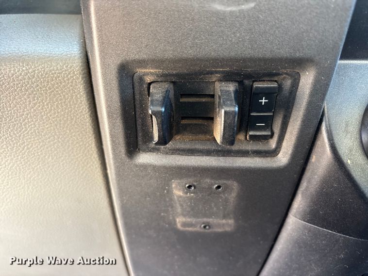 image for item EF6317 2019 Ford F450 Ext. Cab truck cab and chassis