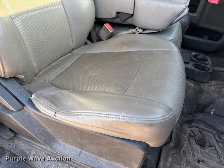 image for item EF6317 2019 Ford F450 Ext. Cab truck cab and chassis