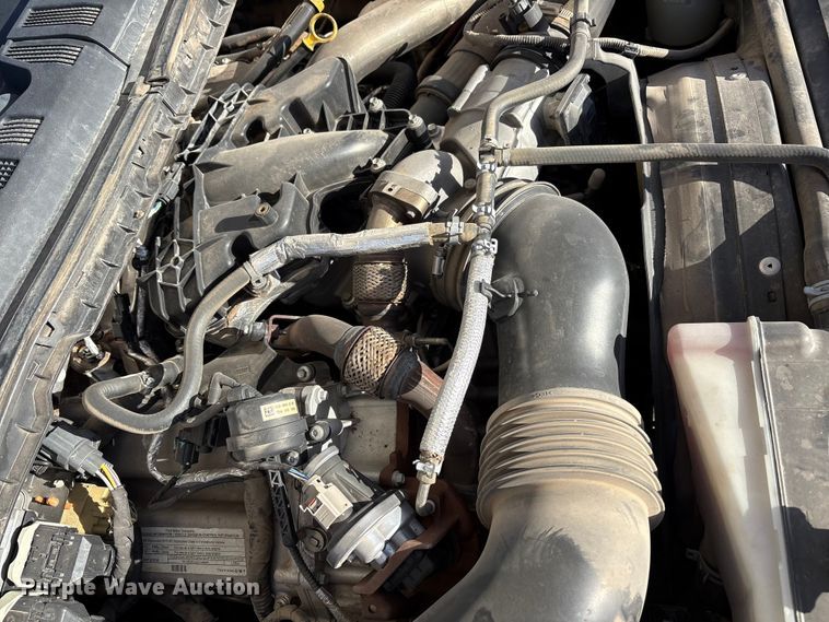 image for item EF6317 2019 Ford F450 Ext. Cab truck cab and chassis