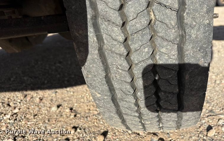 image for item EF6317 2019 Ford F450 Ext. Cab truck cab and chassis