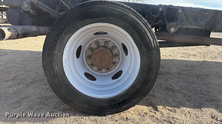 image for item EF6317 2019 Ford F450 Ext. Cab truck cab and chassis