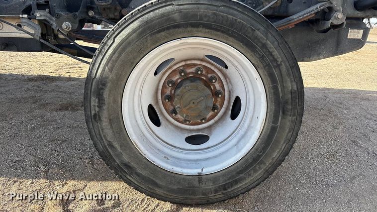 image for item EF6317 2019 Ford F450 Ext. Cab truck cab and chassis